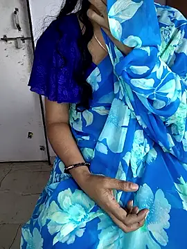 lovelygirl4567 online show from February 18, 4:54 am