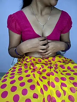 lovelygirl4567 online show from February 26, 5:24 pm