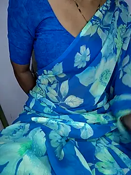 Snapshot of lovelygirl4567 chatting on July 16, 3:42 pm lovelygirl4567 online show from July 16, 3:42 pm