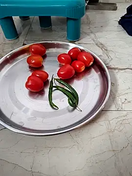 lovelygirl4567 online show from November 1, 3:46 am