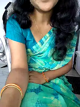 lovelygirl4567 online show from December 3, 6:25 am