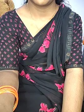 lovelygirl4567 online show from November 19, 5:24 pm