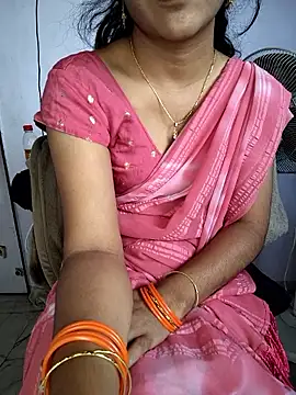 lovelygirl4567 online show from November 11, 4:18 am