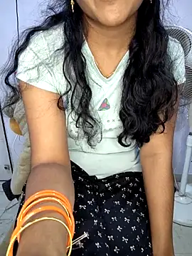 lovelygirl4567 online show from November 10, 4:12 pm