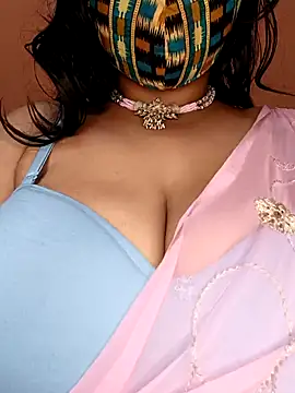 Snapshot of Lovely-Shivani chatting on February 19, 7:26 pm Lovely-Shivani online show from February 19, 7:26 pm