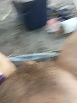 Snapshot of Cloudin_around chatting on September 27, 9:32 pm Cloudin around online show from September 27, 9:32 pm