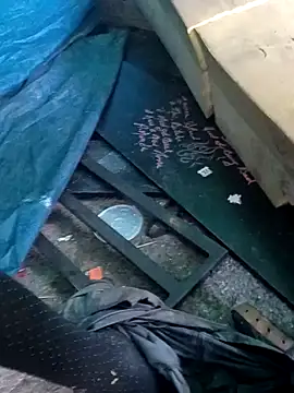 Snapshot of Cloudin_around chatting on September 26, 12:23 pm Cloudin around online show from September 26, 12:23 pm