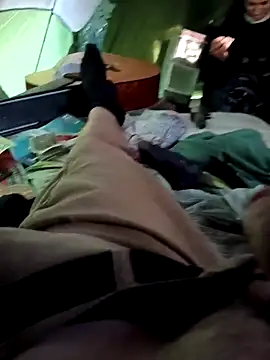 Snapshot of Cloudin_around chatting on March 13, 12:43 pm Cloudin around online show from March 13, 12:43 pm