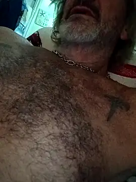 Snapshot of Cloudin_around chatting on January 16, 10:25 pm Cloudin around online show from January 16, 10:25 pm