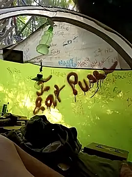 Snapshot of Cloudin_around chatting on April 2, 1:07 pm Cloudin around online show from April 2, 1:07 pm