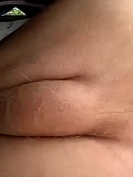 Snapshot of Cloudin_around chatting on March 17, 6:22 pm Cloudin around online show from March 17, 6:22 pm