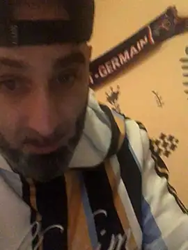 josueswvillaA1 online show from November 30, 10:21 pm