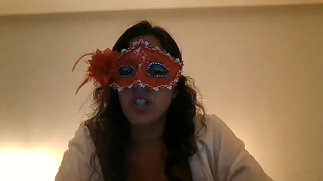 Snapshot of couple-tuga chatting on July 8, 11:27 pm couple-tuga online show from July 8, 11:27 pm