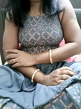 Snapshot of Tamil_Vishalini chatting on January 11, 4:25 pm Tamil Vishalini online show from January 11, 4:25 pm