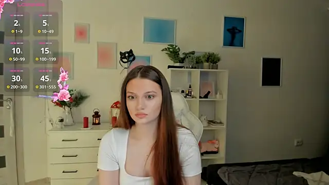 Snapshot of MiaVixxen chatting on November 12, 4:05 am MiaVixxen online show from November 12, 4:05 am