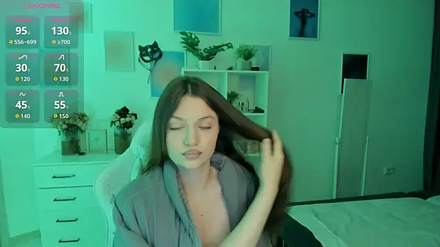 Snapshot of MiaVixxen chatting on September 29, 3:57 am MiaVixxen online show from September 29, 3:57 am