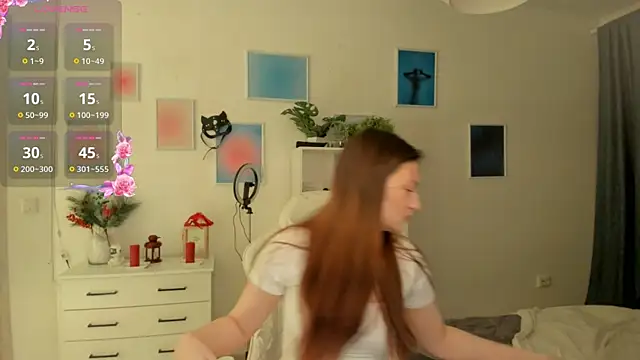 Snapshot of MiaVixxen chatting on November 17, 5:00 am MiaVixxen online show from November 17, 5:00 am