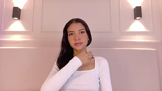 NaomiKlarc online show from January 4, 1:31 pm