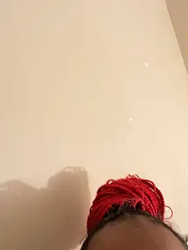 Snapshot of DamnBubbles chatting on February 6, 4:21 am DamnBubbles online show from February 6, 4:21 am