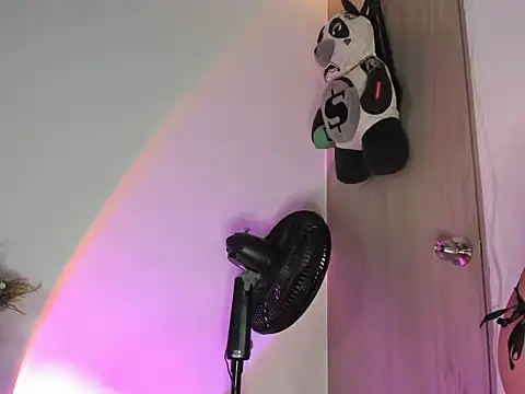 bronwgirl69 online show from November 30, 3:18 am