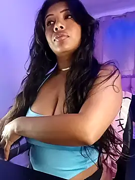 Snapshot of PaulaOrtiz_1 chatting on March 22, 11:11 am PaulaOrtiz 1 online show from March 22, 11:11 am