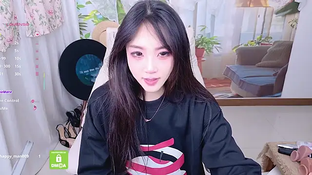 Snapshot of xiaotiantian-76 chatting on June 24, 2:10 am xiaotiantian-76 online show from June 24, 2:10 am