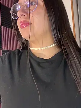 Snapshot of Gretta_Hot chatting on January 25, 11:00 pm Gretta Hot online show from January 25, 11:00 pm