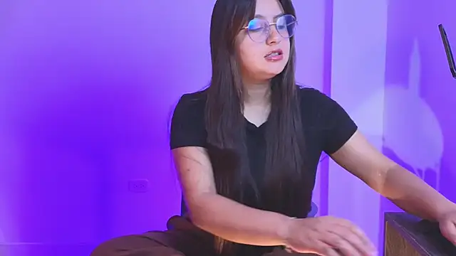 Snapshot of Gretta_Hot chatting on November 5, 4:32 pm Gretta Hot online show from November 5, 4:32 pm