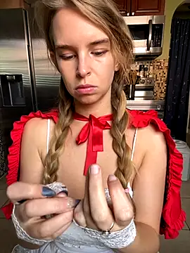 Snapshot of thigh_hi chatting on October 31, 4:14 pm thigh hi online show from October 31, 4:14 pm