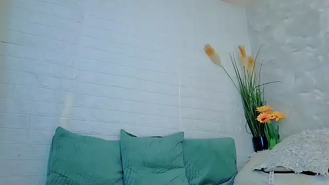 Snapshot of roxyyyrose chatting on September 25, 9:54 pm roxyyyrose online show from September 25, 9:54 pm