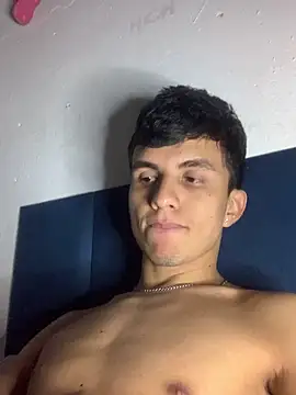 gabrielzinnnn085 online show from December 3, 8:30 pm