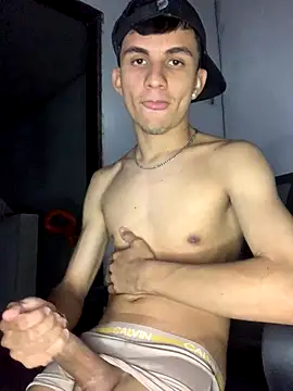 gabrielzinnnn085 online show from November 13, 10:24 pm