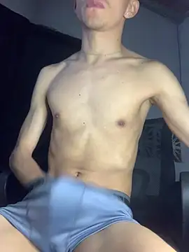 gabrielzinnnn085 online show from March 5, 3:47 am