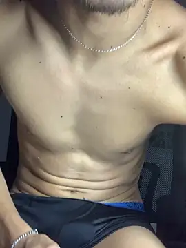 gabrielzinnnn085 online show from April 24, 10:23 pm