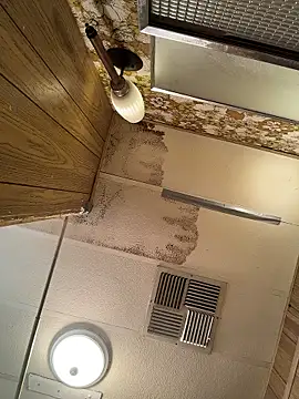 mamifresita online show from January 11, 9:00 pm