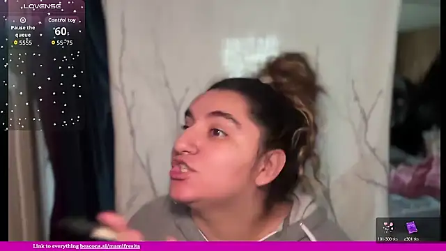 Snapshot of mamifresita chatting on May 29, 10:27 pm mamifresita online show from May 29, 10:27 pm
