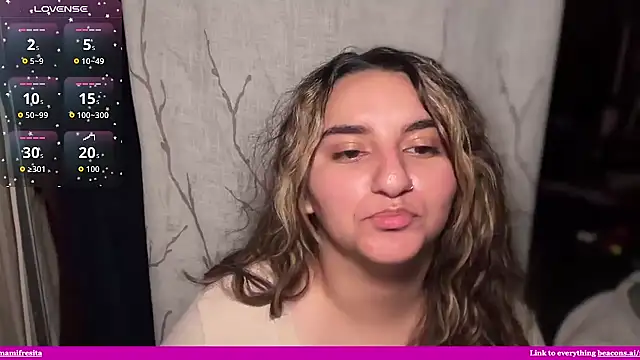mamifresita online show from April 26, 6:54 am