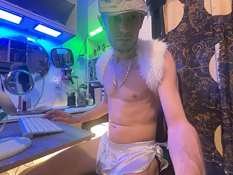 Snapshot of Trystan_Spellman chatting on February 15, 6:58 am Trystan Spellman online show from February 15, 6:58 am