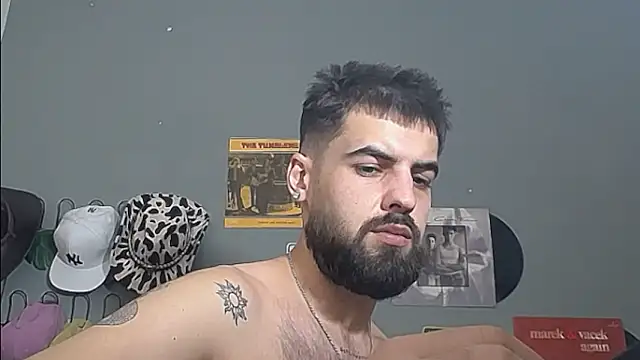 HairyRobxxx online show from March 8, 6:22 pm