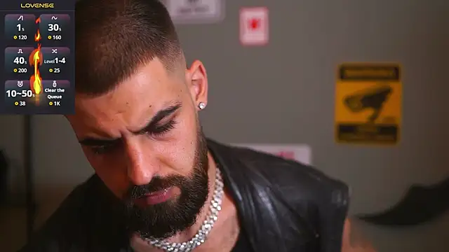 HairyRobxxx online show from December 3, 7:35 pm