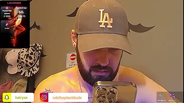 HairyRobxxx online show from February 2, 6:40 pm