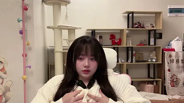 Chenjing0 online show from March 9, 12:52 pm