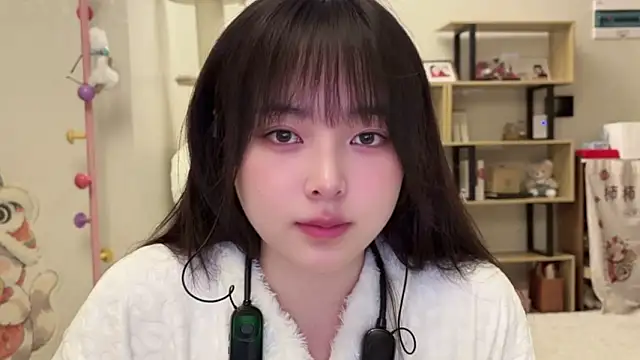 Chenjing0 online show from February 11, 1:00 pm