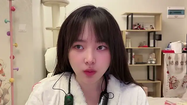 Chenjing0 online show from March 11, 1:05 pm