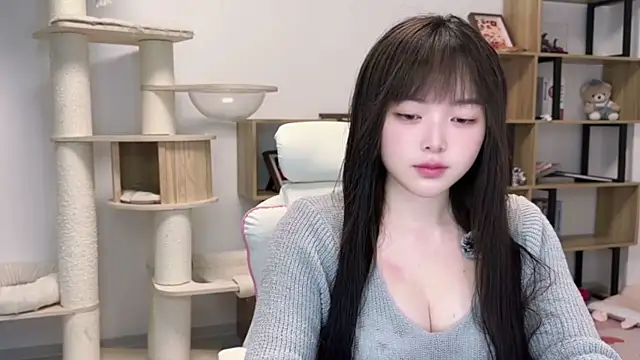 Chenjing0 online show from May 11, 12:17 pm