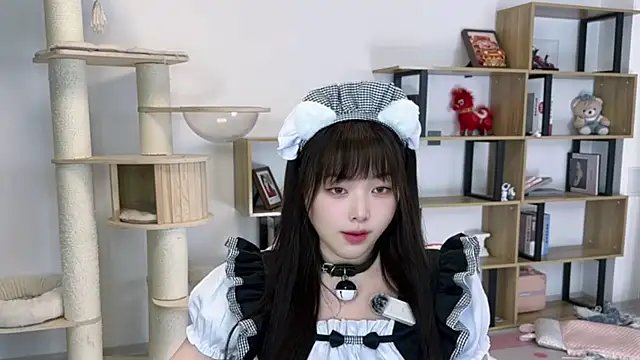 Chenjing0 online show from April 30, 1:18 pm