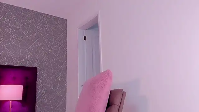 LiaCathaleya online show from April 17, 8:33 pm