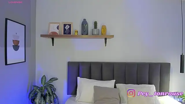 Snapshot of peytonrosse chatting on October 9, 6:30 pm peytonrosse online show from October 9, 6:30 pm