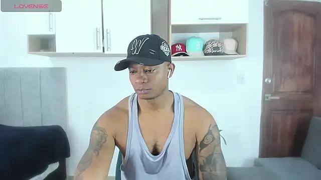 Snapshot of Josep_Ston chatting on September 18, 5:38 pm Josep Ston online show from September 18, 5:38 pm