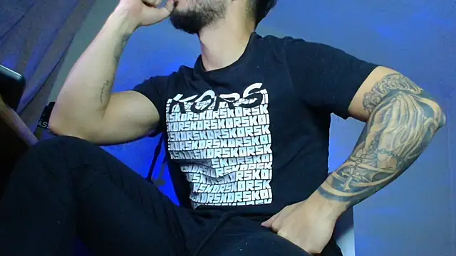 XanderCage99 online show from November 19, 9:15 pm